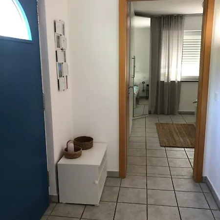 Moselidylle Und Cityflair - Beth * コブレンツ